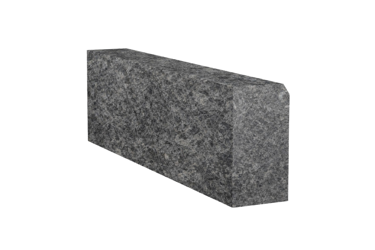 Бордюр гранітний з лабрадориту  Lх300х150 мм   (L=700-1500 мм)