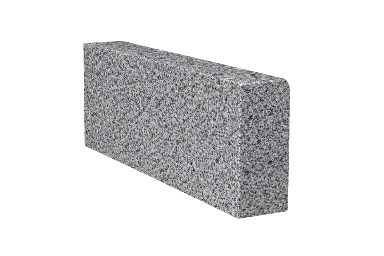 Бордюр гранітний з Покостівського граніту  Lх300х150 мм (L=700-1500 мм)