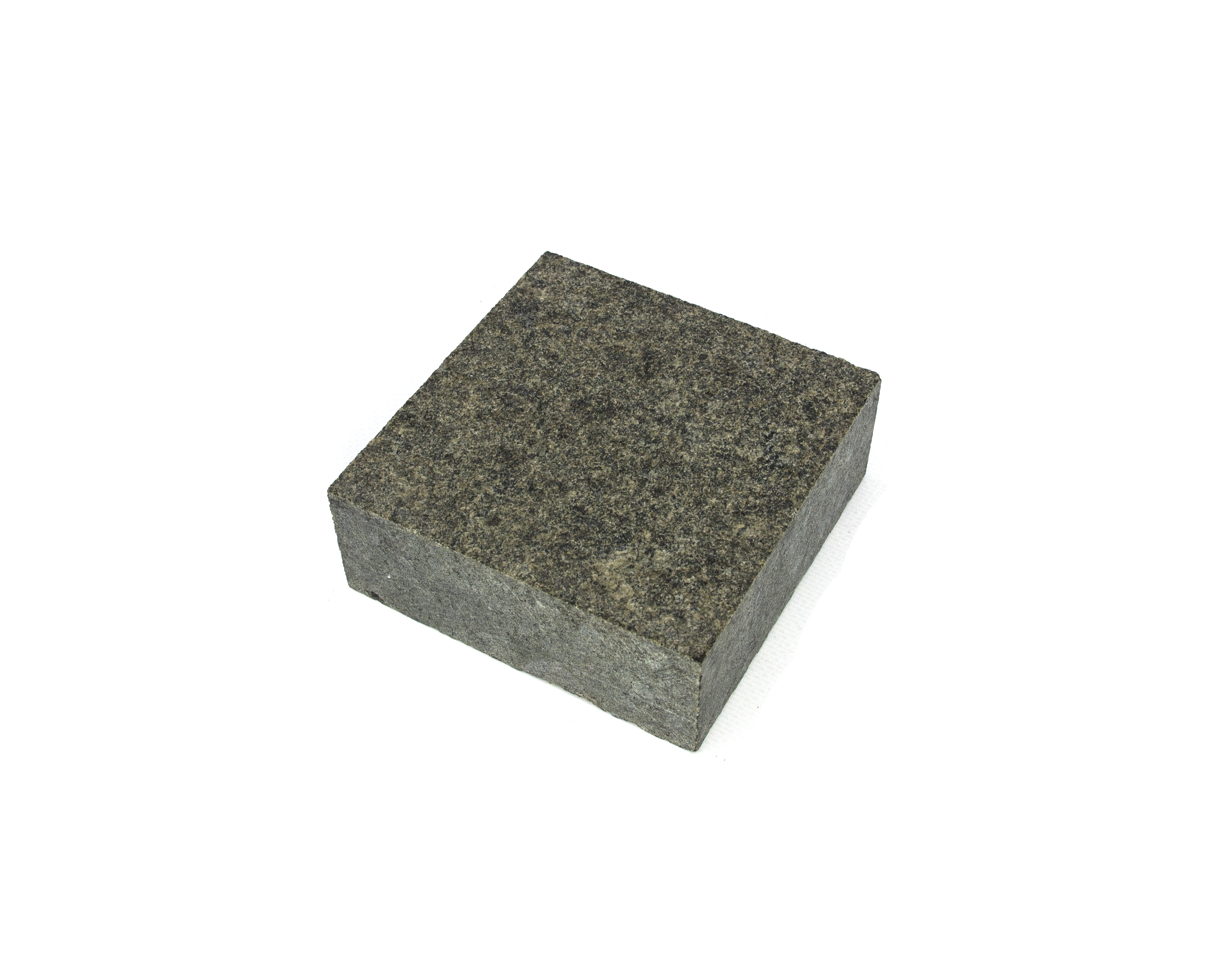 Бруківка гранітна  з  габро 100х100х40 мм пиляна  термооброблена