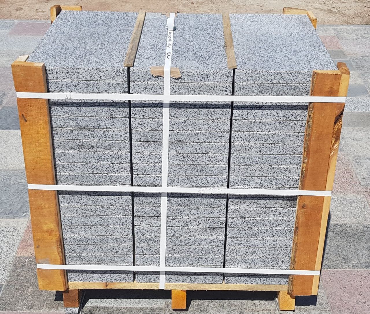 Плитка гранітна з Покостівського граніту 600х300х50 мм   термооброблена — додаткове фото